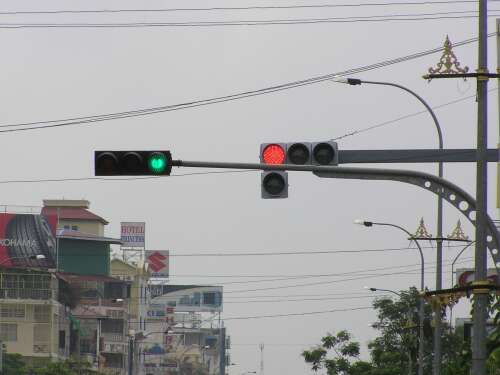 Contradictory stoplights