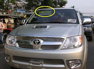 4WD with temporary sticker