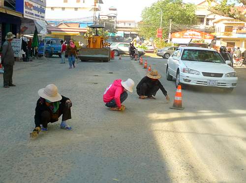 Women on road crew